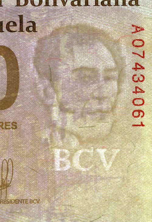 Piece bbcv200bsd-aa01-a8 (Obverse, partial, in front of light)